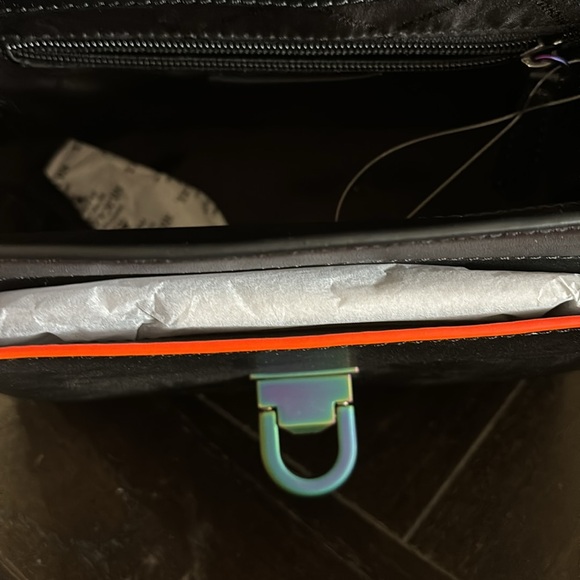 NWT Kors Manhattan School satchel - Picture 6 of 12